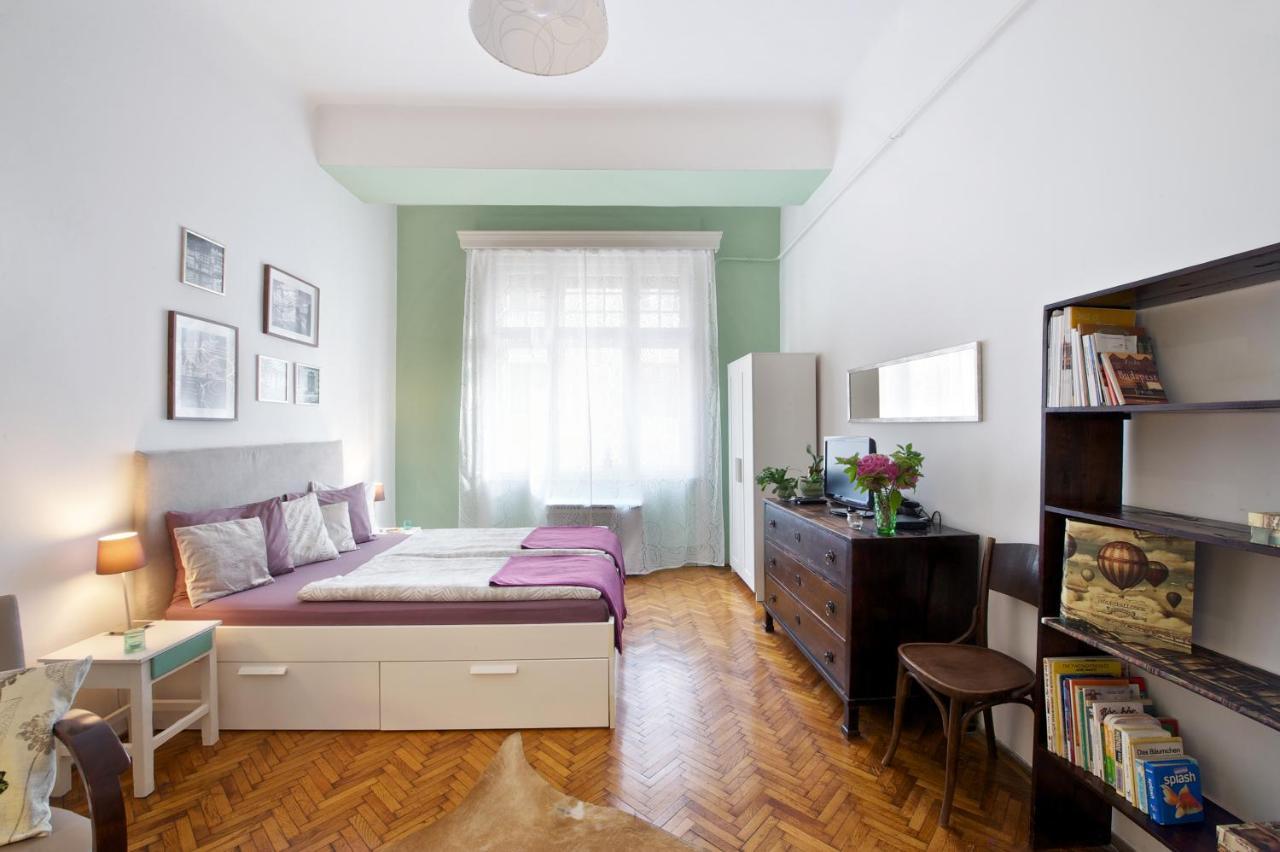 Green Door Family Apartment Budapest Exterior foto